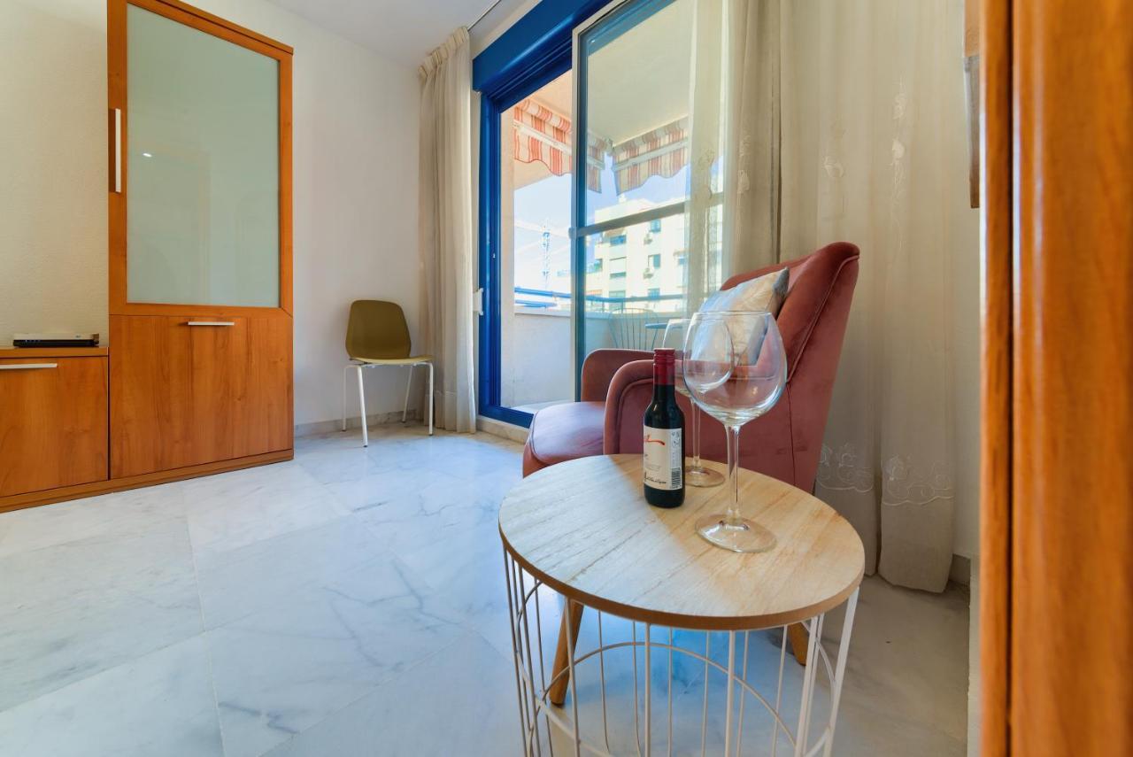 Holidays2Malaga Ayala 450 Mts From Beach & Terrace Exteriör bild