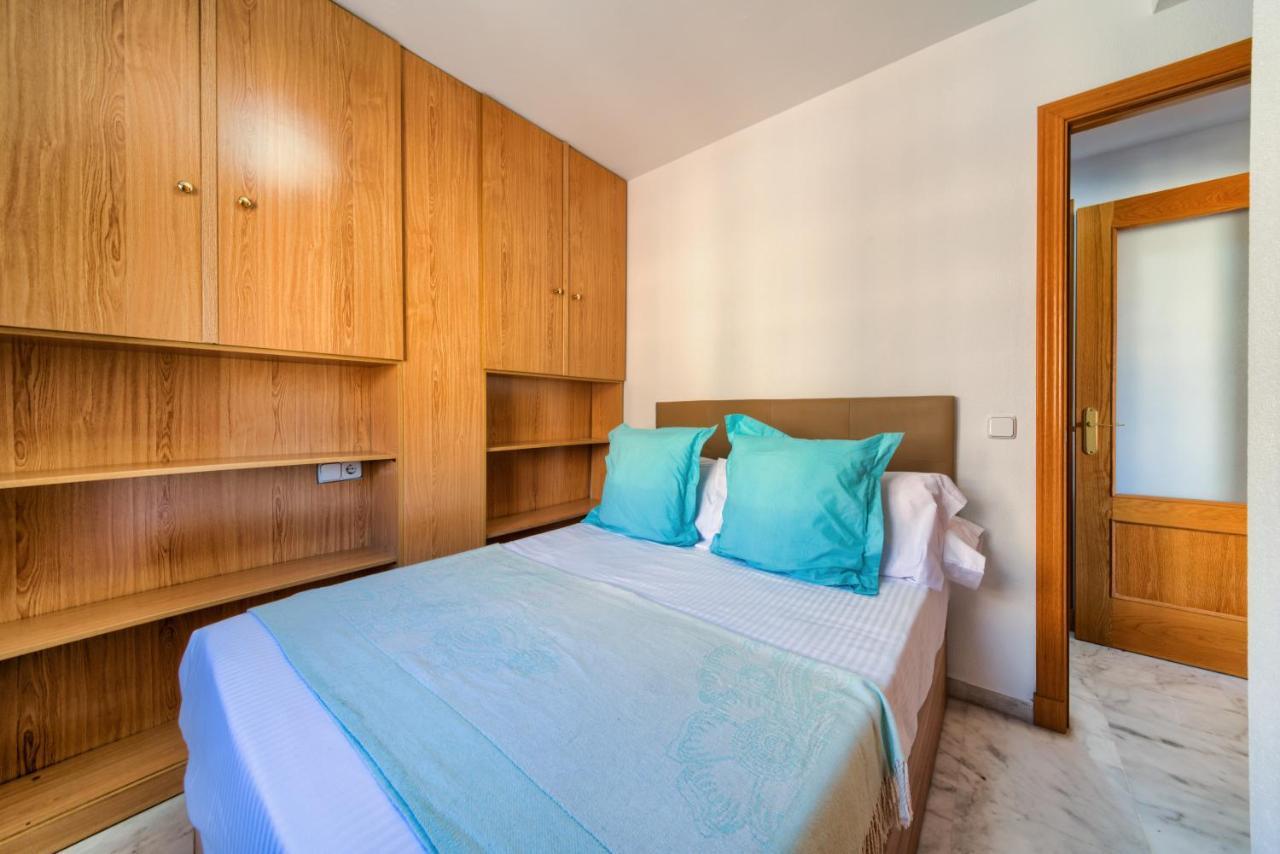 Holidays2Malaga Ayala 450 Mts From Beach & Terrace Exteriör bild