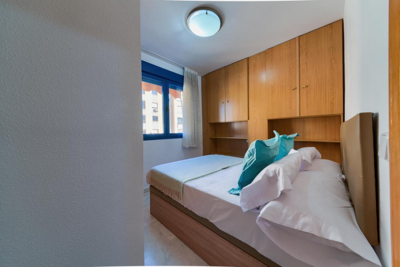 Holidays2Malaga Ayala 450 Mts From Beach & Terrace Exteriör bild