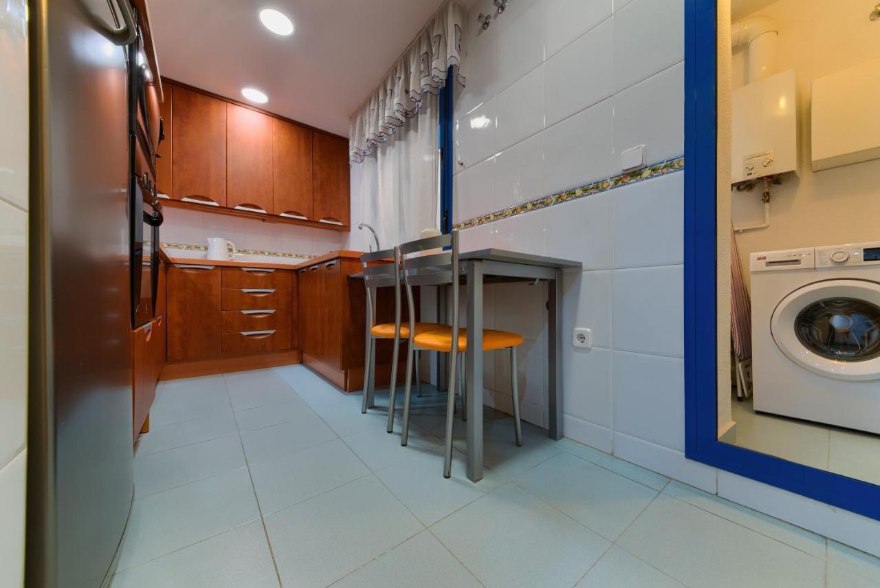 Holidays2Malaga Ayala 450 Mts From Beach & Terrace Exteriör bild