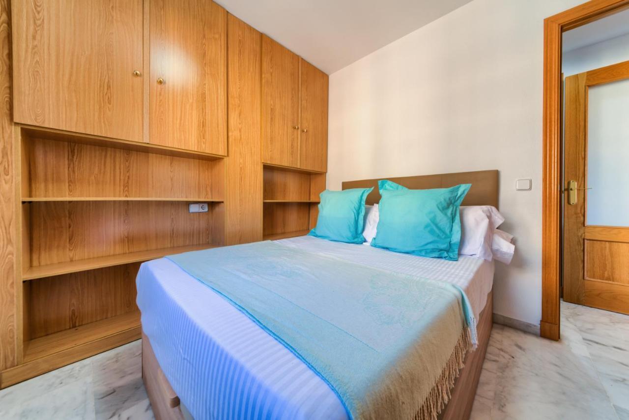 Holidays2Malaga Ayala 450 Mts From Beach & Terrace Exteriör bild